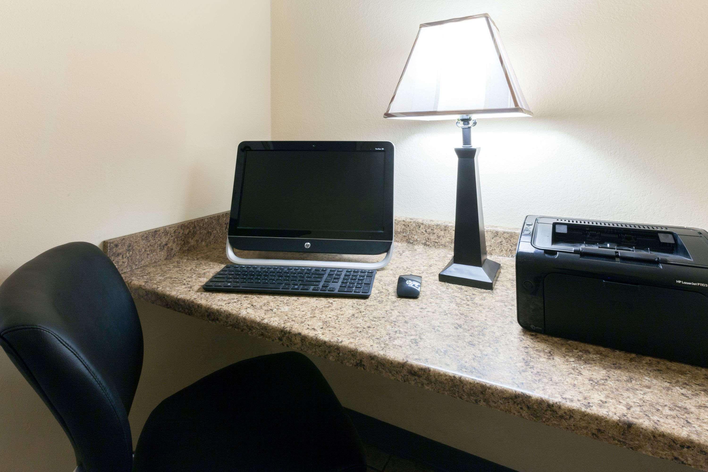 Super 8 By Wyndham Motel Big Rapids