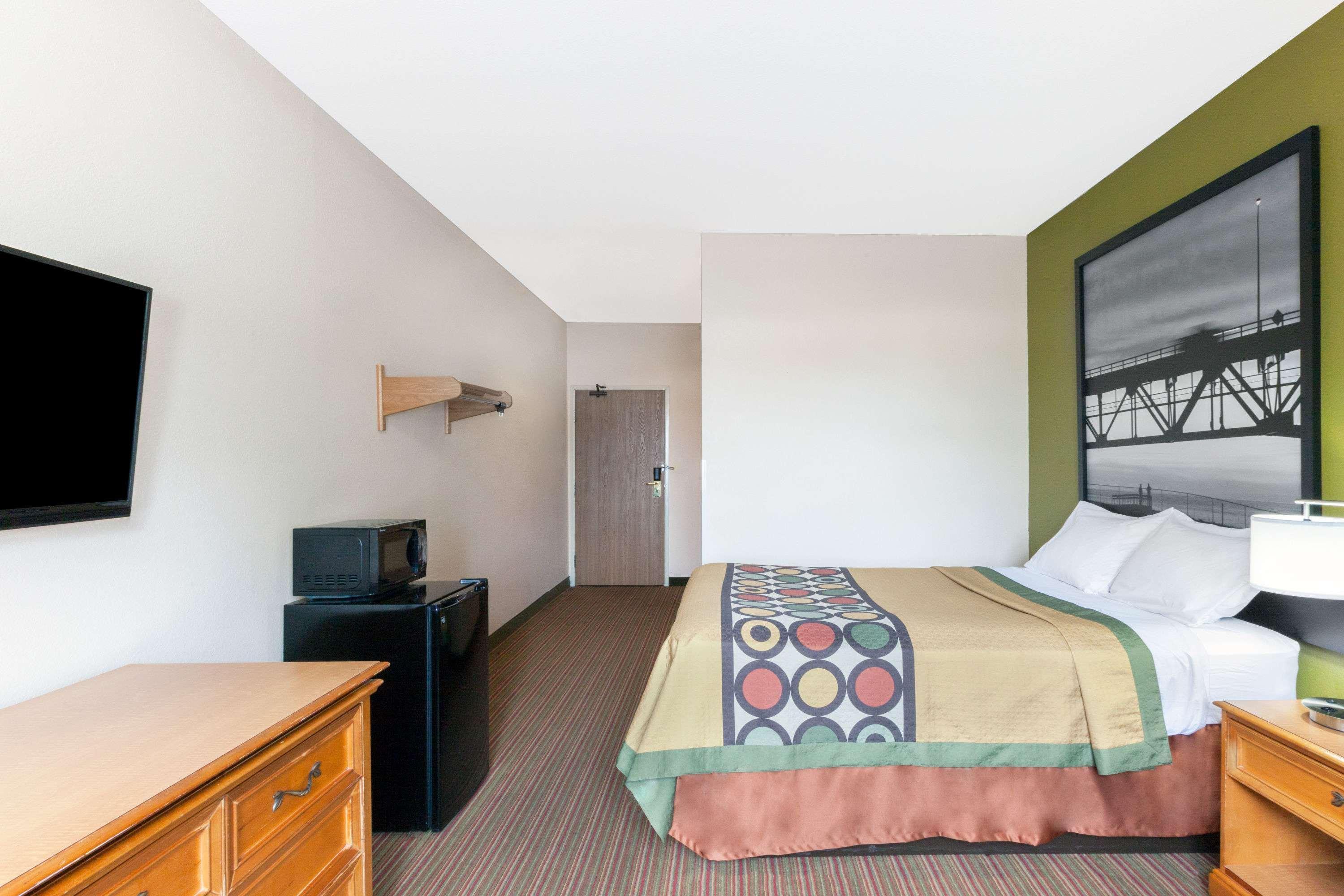 Super 8 By Wyndham Motel 3*