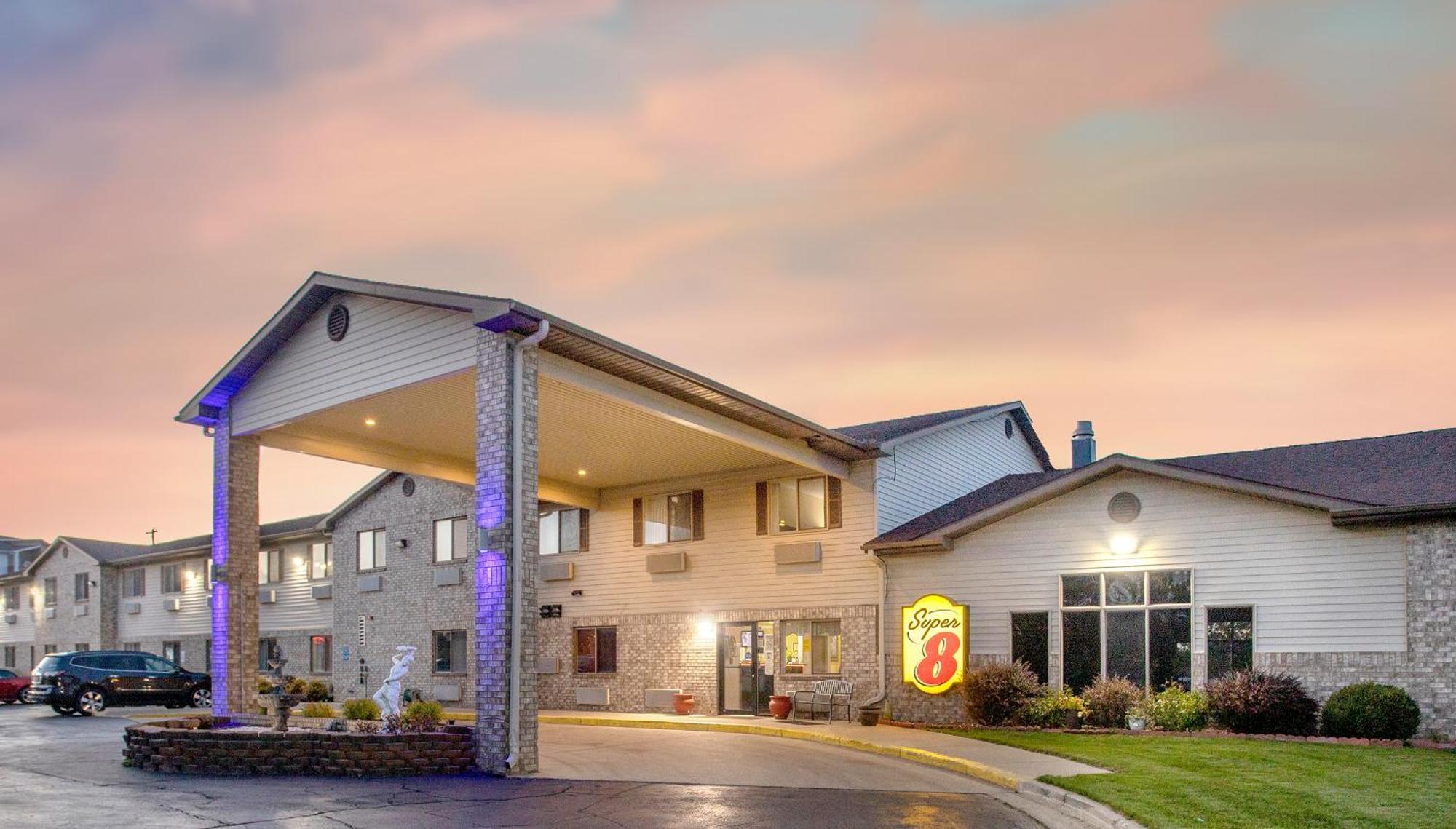 Motel Super 8 By Wyndham Big Rapids