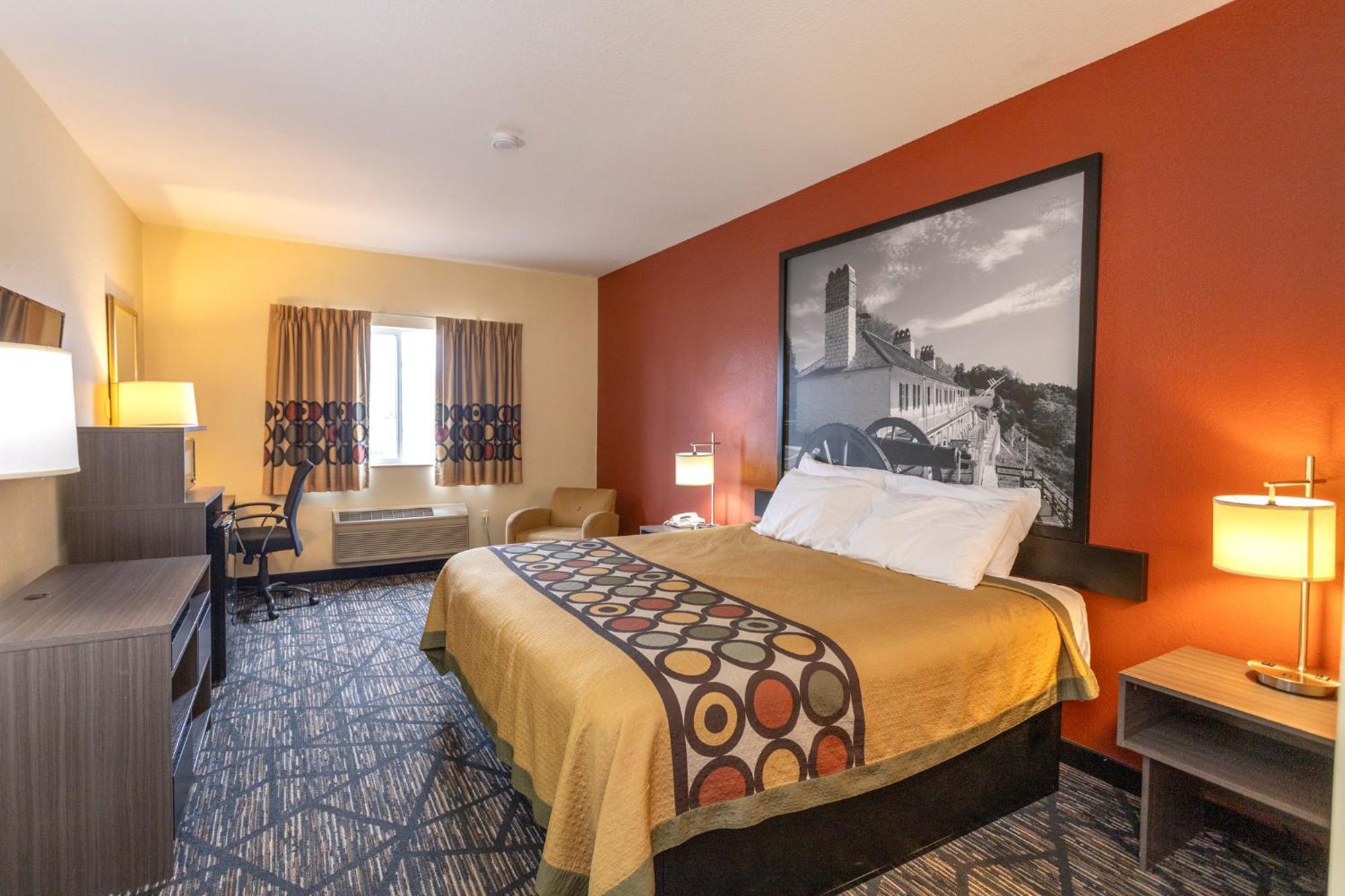 Super 8 By Wyndham 3*