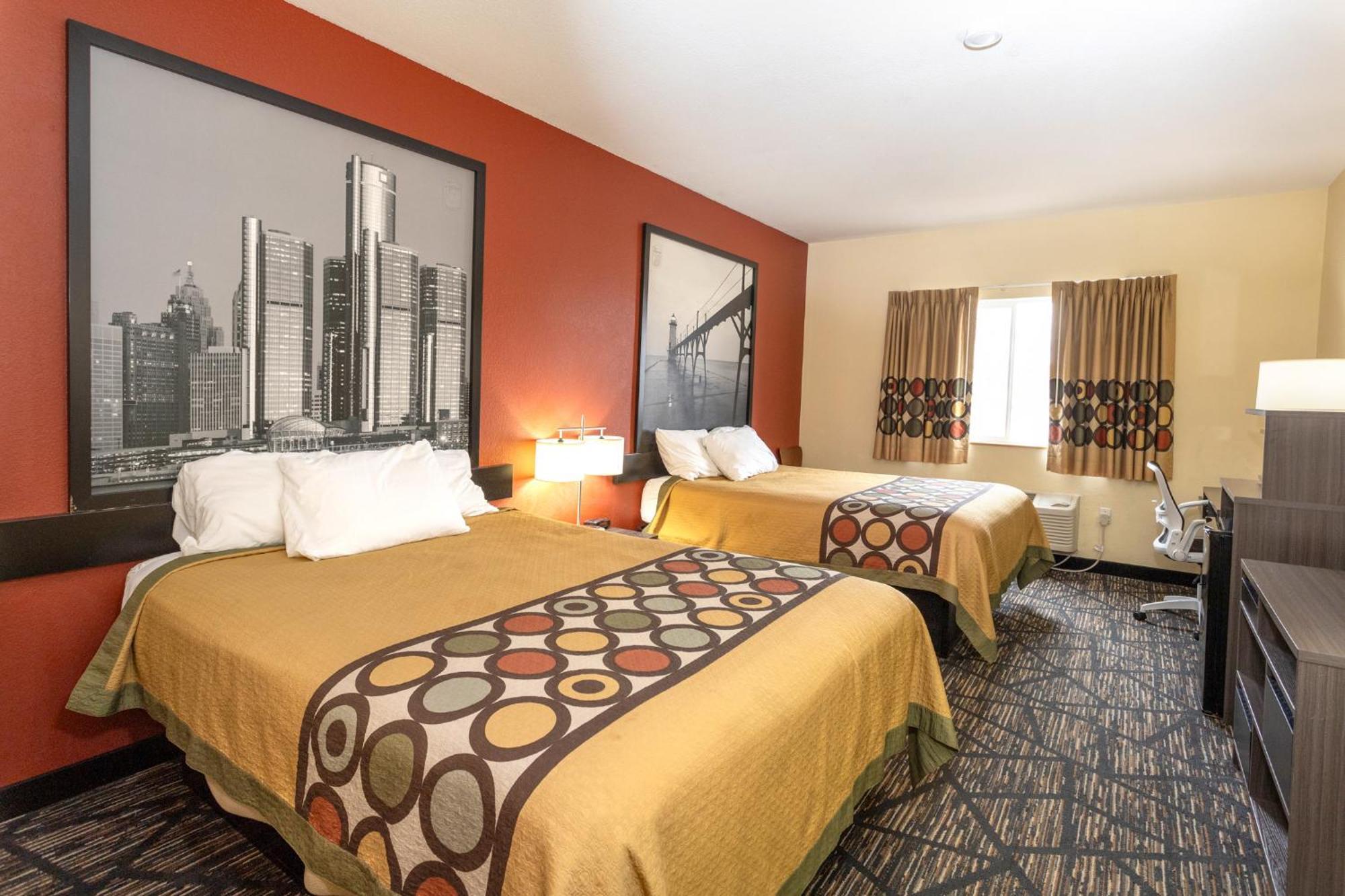 Super 8 By Wyndham Motel