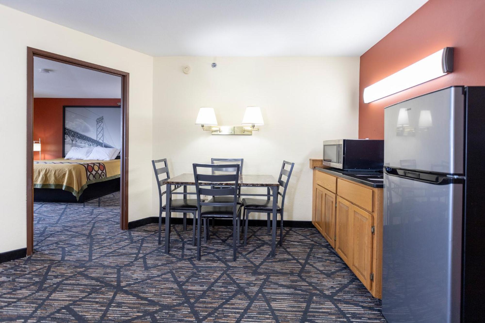 Super 8 By Wyndham Motel 3*
