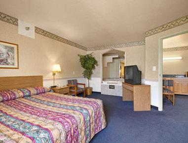 Super 8 By Wyndham